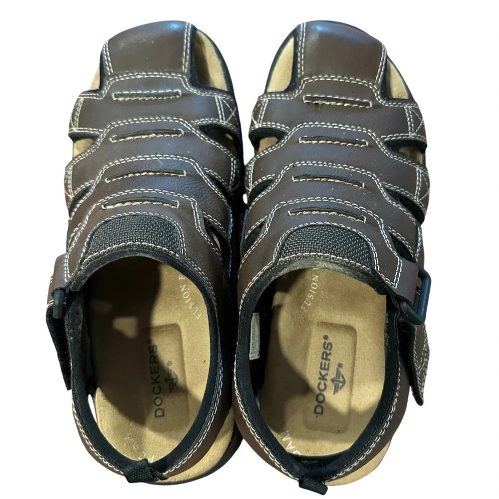 Dockers Mens 8M Brown Fisherman Sandals Fusion Footbed Memory Foam 90-21379